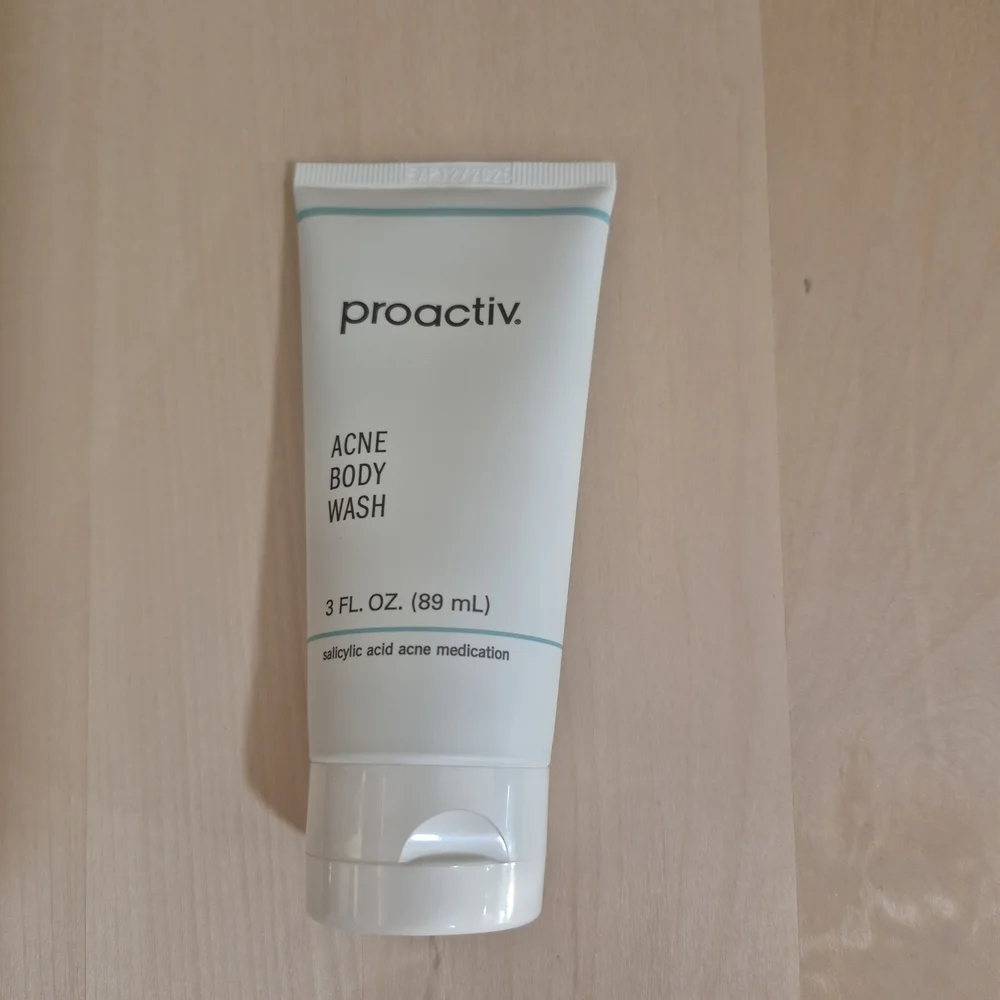 🎊🎊NEW🎊🎊 3FL OZ Proactiv Body Wash